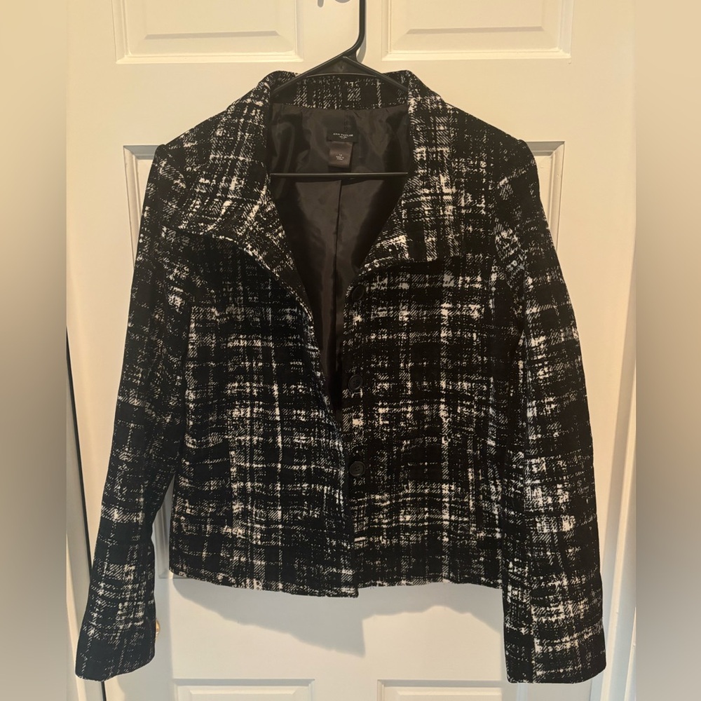 Ann Taylor Women’s Black and White Houndstooth Jacket Size 14